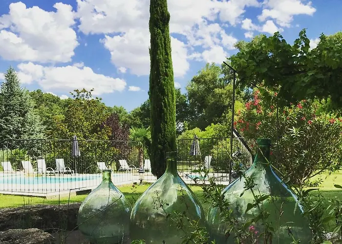 Le Moulin De Champdurand Bed & Breakfast 3*