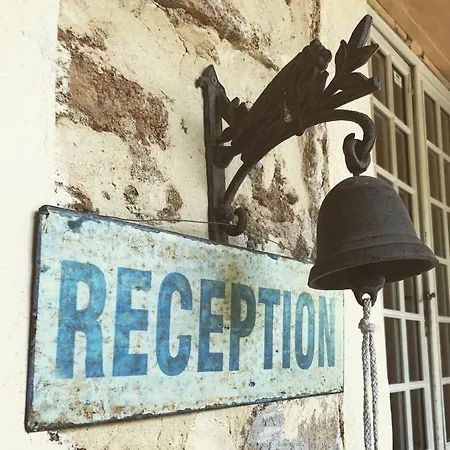 Le Moulin De Champdurand Bed & Breakfast
